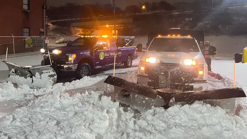 COMMERCIAL SNOW & ICE MANAGEMENT