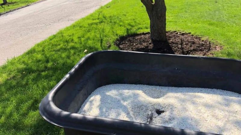 COMMERCIAL FERTILIZATION & WEED CONTROL